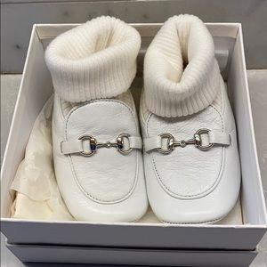 Gucci baby shoe